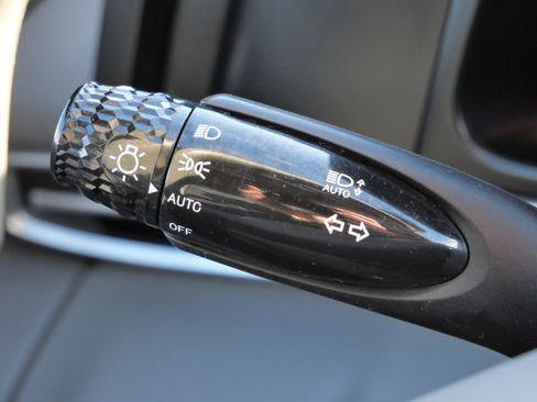 Certified 2023 Hyundai Elantra SEL image 34