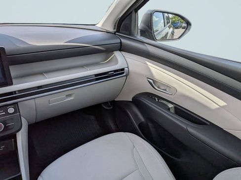 Used 2025 Hyundai Tucson SE FWD image 16