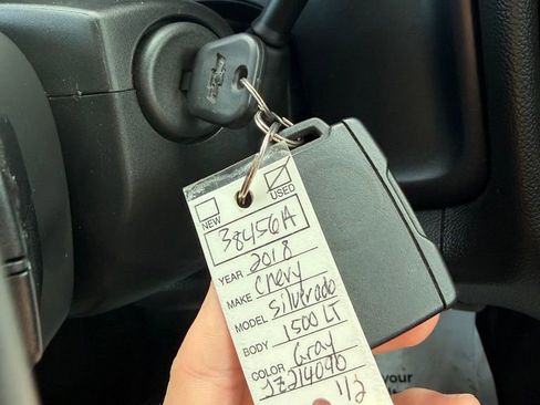 Used 2018 Chevrolet Silverado 1500 LT w/ All Star Edition image 31