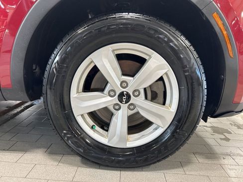 Used 2022 Kia Sorento LX image 27