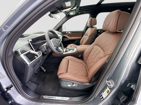 New 2026 BMW X5 xDrive40i w/ M Sport Package AWD/4WD image 18