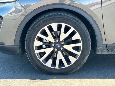 Used 2020 Ford Escape SE Sport image 12