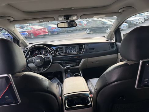 Used 2021 Kia Sedona EX w/ EX Premium Package image 15