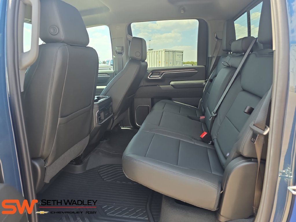 New 2026 Chevrolet Silverado 2500 LTZ w/ LTZ Plus Package AWD/4WD image 15