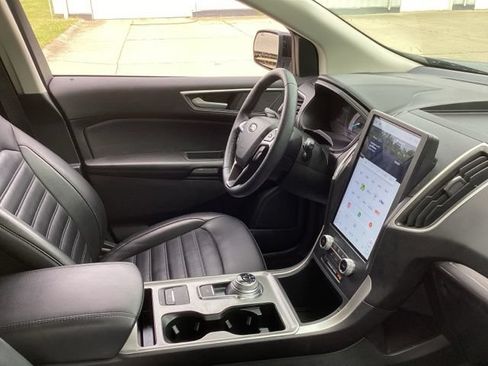 Used 2024 Ford Edge SEL w/ Convenience Package AWD/4WD image 19