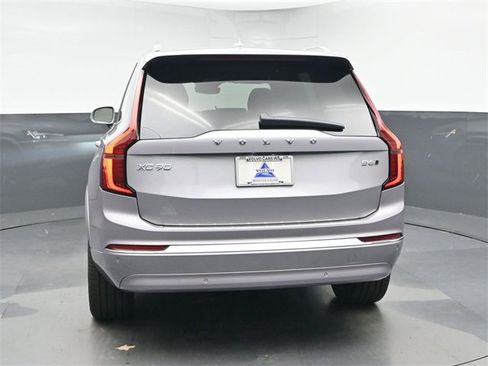 New 2026 Volvo XC90 B6 Core image 7