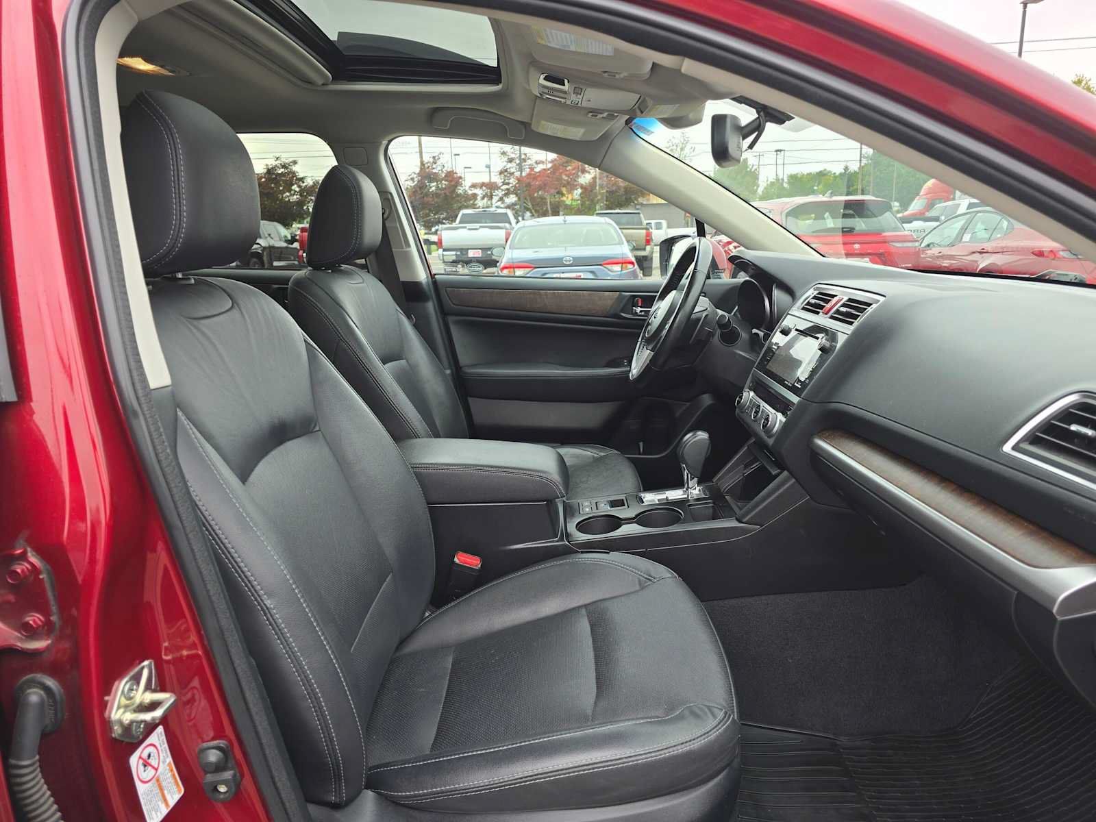 Used 2016 Subaru Outback 2.5i Limited AWD/4WD image 13
