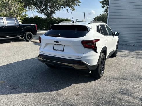 Certified 2024 Chevrolet Trax ACTIV w/ Sunroof Package FWD image 6