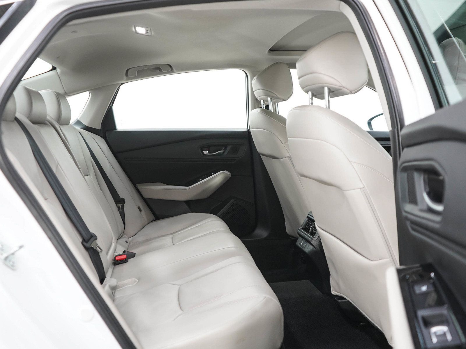 Used 2023 Honda Accord Touring image 12