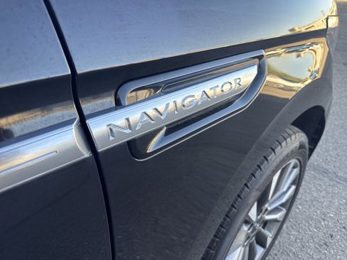 Used 2021 Lincoln Navigator Reserve RWD image 19