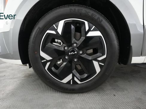 Used 2024 Kia Niro Wave w/ Wave Preserve Package FWD image 19