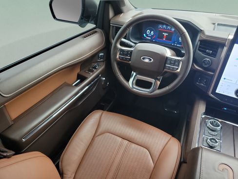 Used 2024 Ford Expedition King Ranch AWD/4WD image 18