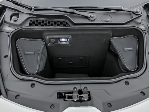 Used 2023 Lamborghini Huracan EVO RWD image 15