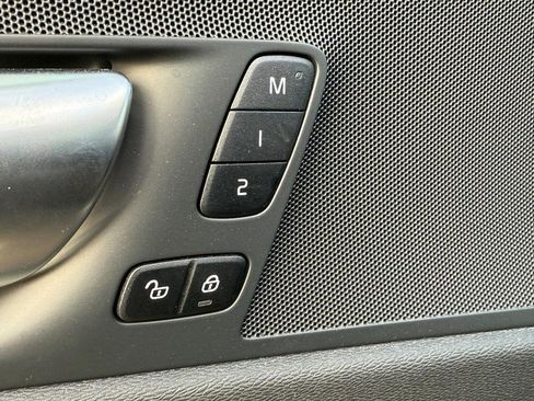 Certified 2024 Volvo XC60 B5 Plus w/ Protection Package Premier image 16