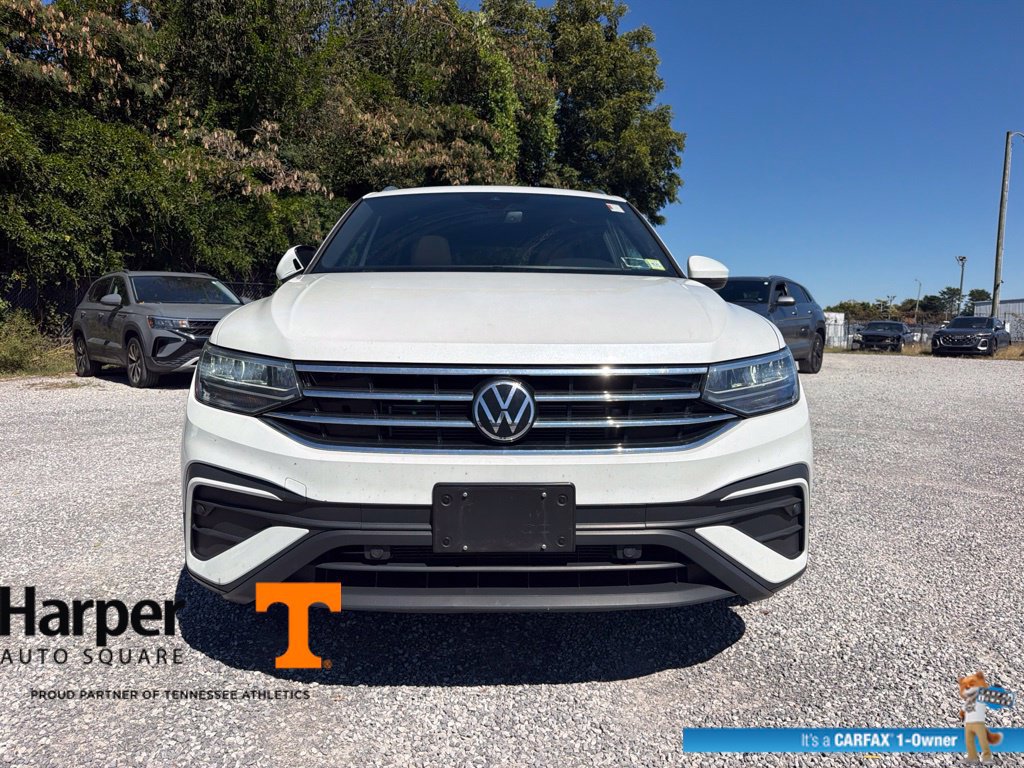 Used 2023 Volkswagen Tiguan SE w/ Panoramic Sunroof Package AWD/4WD image 8
