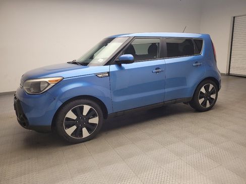 Used 2016 Kia Soul + w/ Designer's Package FWD image 2