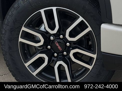 New 2026 GMC Sierra 1500 AT4 w/ AT4 Premium Package AWD/4WD image 9