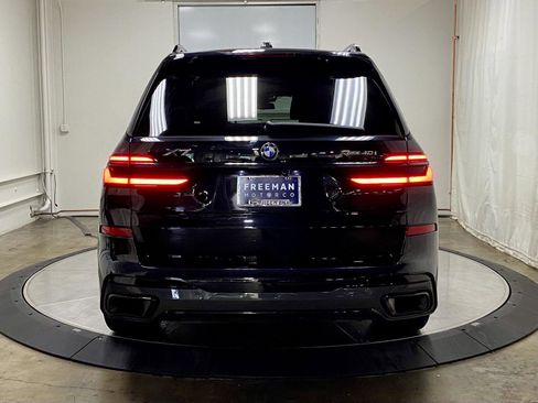 Used 2024 BMW X7 xDrive40i w/ M Sport Package AWD/4WD image 8
