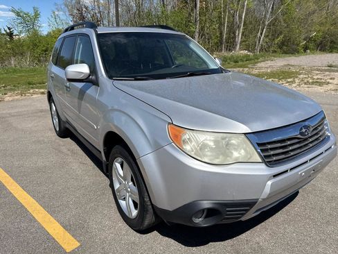 Used 2009 Subaru Forester 2.5X Limited AWD/4WD image 3