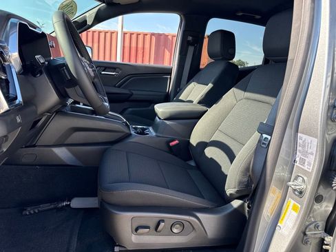 New 2026 GMC Canyon Elevation w/ Convenience Package image 14