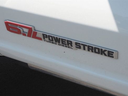 Used 2024 Ford F350 Platinum image 10