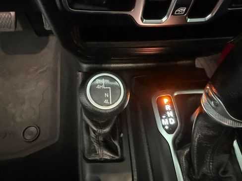Used 2019 Jeep Wrangler Unlimited Sport S AWD/4WD image 48