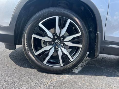 Used 2019 Honda Pilot Elite image 12