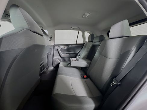 Certified 2020 Toyota RAV4 XLE image 20