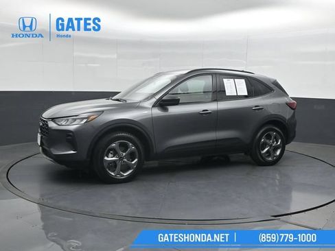 Used 2025 Ford Escape ST-Line AWD/4WD image 7