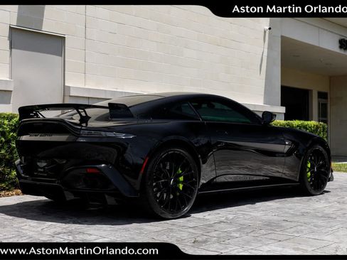 Used 2023 Aston Martin V8 Vantage Coupe RWD image 24