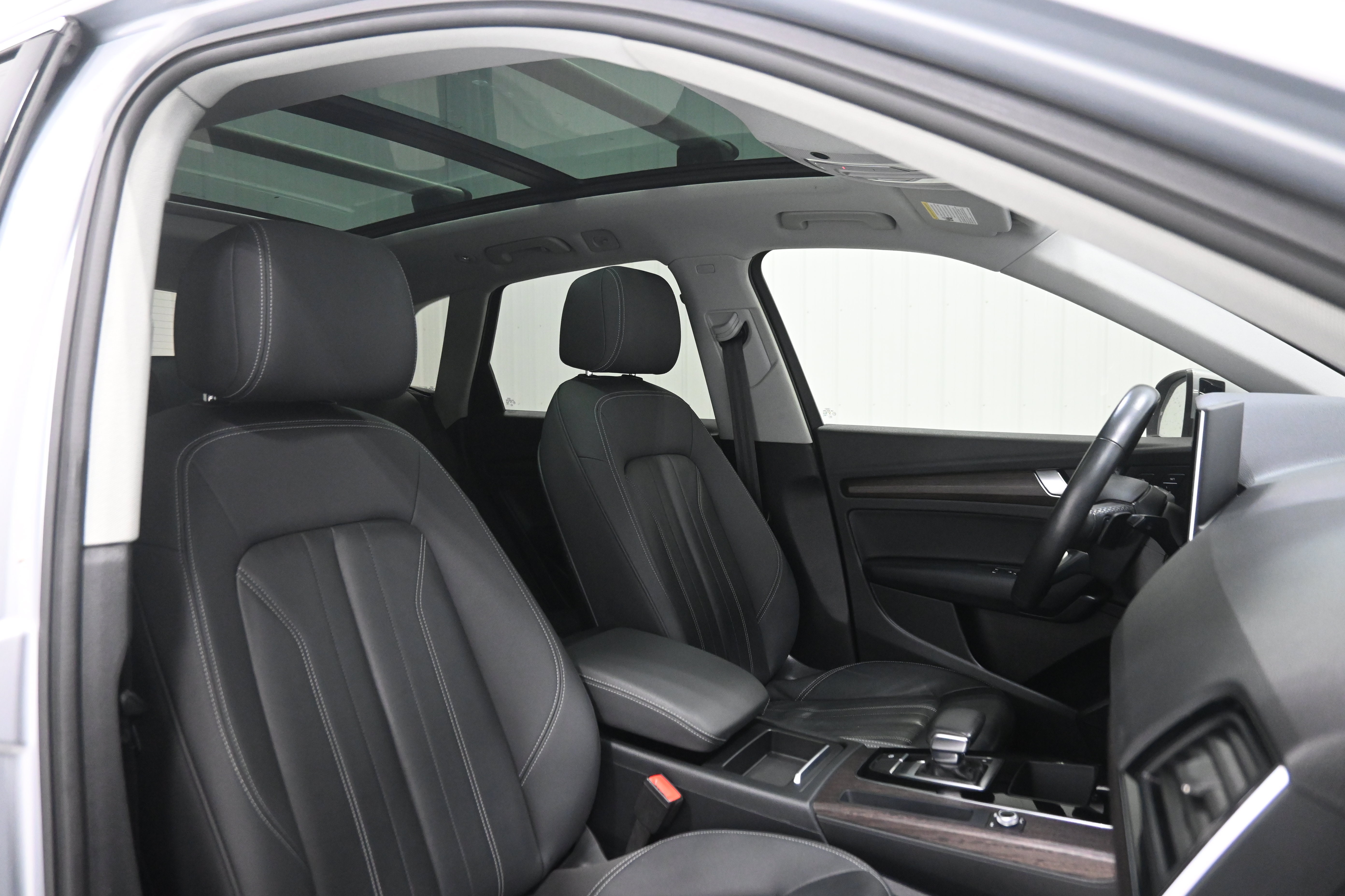 Used 2021 Audi Q5 2.0T Premium w/ Convenience Package AWD/4WD image 26