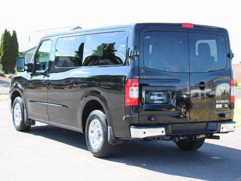 Used 2016 Nissan NV 3500 SL RWD image 4