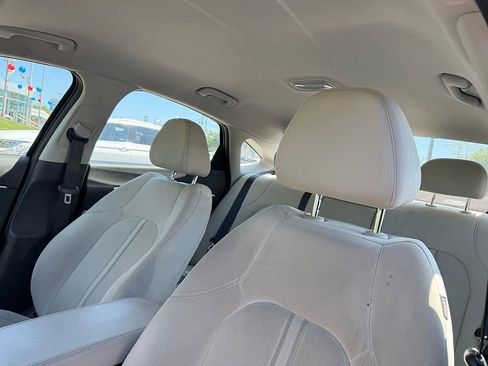 Used 2023 Hyundai Sonata SEL FWD image 3