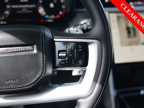 Used 2025 Land Rover Range Rover Long Wheelbase SE AWD/4WD image 22