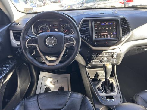 Used 2014 Jeep Cherokee Limited image 12