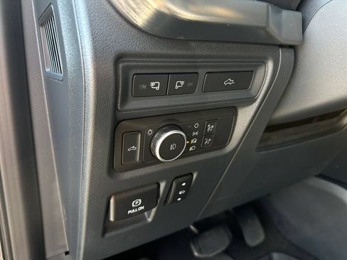 Used 2022 Ford F150 Lariat w/ Equipment Group 502A High AWD/4WD image 26