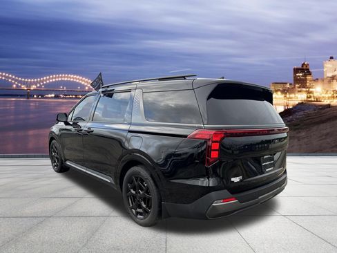Used 2026 Kia Carnival SX w/ SX Dark Edition Package FWD image 3