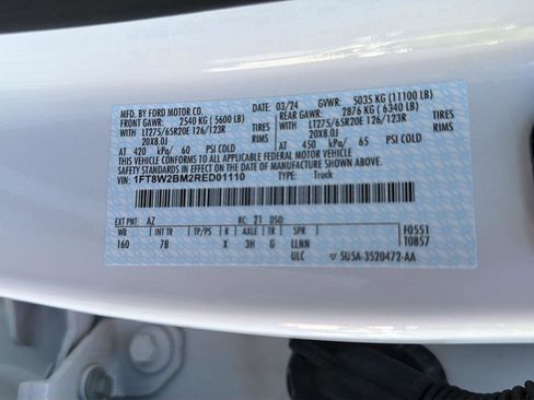 Used 2024 Ford F250 Platinum AWD/4WD image 44