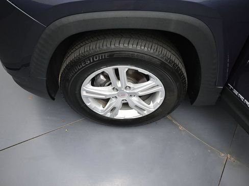 Used 2018 GMC Terrain SLE AWD/4WD image 32