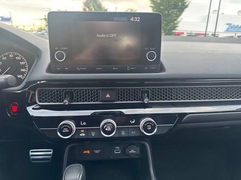 Used 2023 Honda Civic Sport image 16