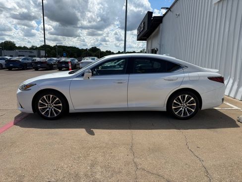 Used 2021 Lexus ES 250 w/ Premium Package AWD/4WD image 3