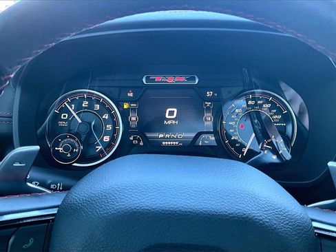 Used 2021 RAM 1500 TRX w/ TRX Lanuch Edition image 17