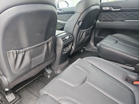 Used 2022 Hyundai Palisade Calligraphy w/ Winter Package FWD image 22