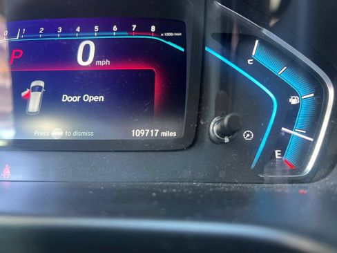 Used 2019 Honda Odyssey Elite image 3