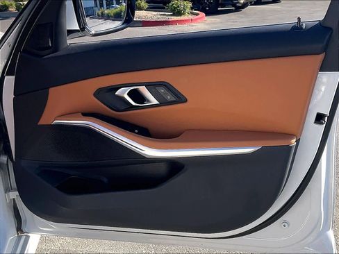 Used 2024 BMW 330i xDrive Sedan w/ Premium Package AWD/4WD image 26