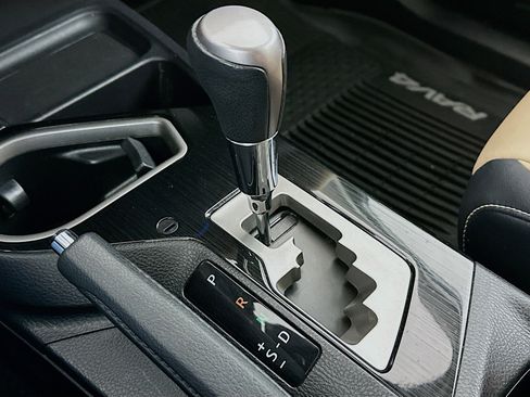 Used 2017 Toyota RAV4 Limited image 25