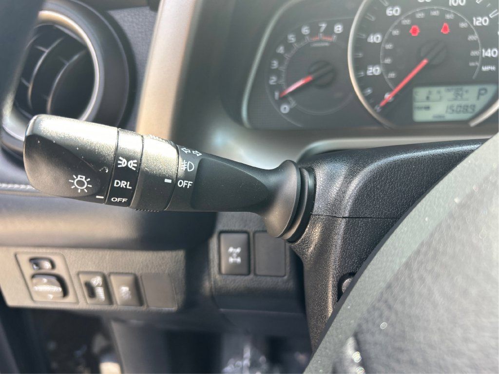 Used 2013 Toyota RAV4 XLE AWD/4WD image 20