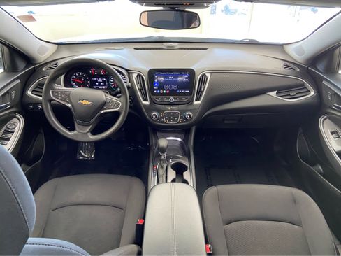 Used 2023 Chevrolet Malibu LT image 14