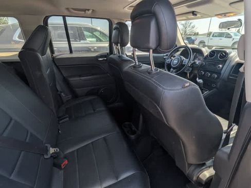 Used 2015 Jeep Patriot High Altitude AWD/4WD image 28