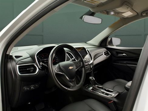 Used 2019 Chevrolet Equinox Premier image 15